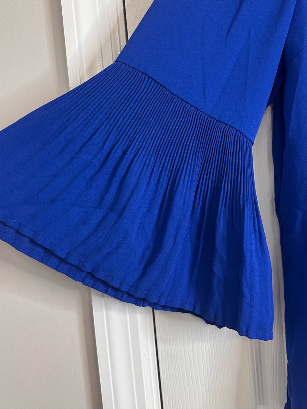 Tacera Cobalt Blue Pleated Bell Sleeve Blouse NWT, Women's Size Large - Picture 10 of 11